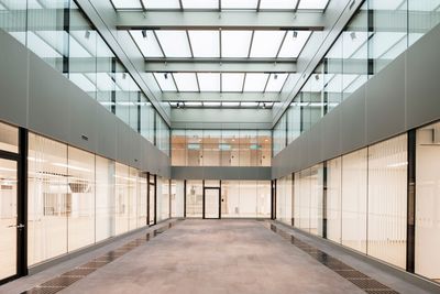 Systèmes de rideaux à bandes verticales, SG 2960, Colorama 2, Rehaklinik, Bellikon, Switzerland