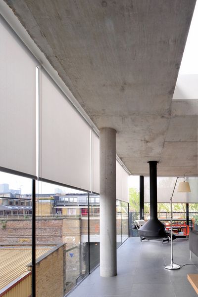 Systèmes stores enrouleurs, SG 4930, Multiscreen 1-10%, Room shot "Bateman's Row Penthouse Apartment", London, United Kingdom