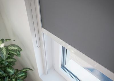 Systèmes stores enrouleurs, Moon