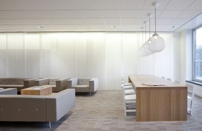 Paneelgordijnsystemen, SG 2700, Colorama 1, Room shot "DLA Piper",Amsterdam, the Netherlands