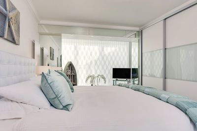 Verticale lamelgordijnsystemen, SG 2900, Multi Visio, Private Home, Poole Dorset, United Kingdom, Vertical Waves